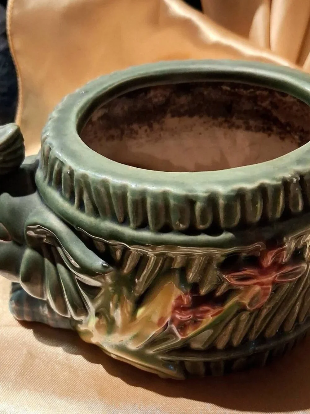 Vintage mid-century/1970s majolica-style ceramic elephant planter in dark green